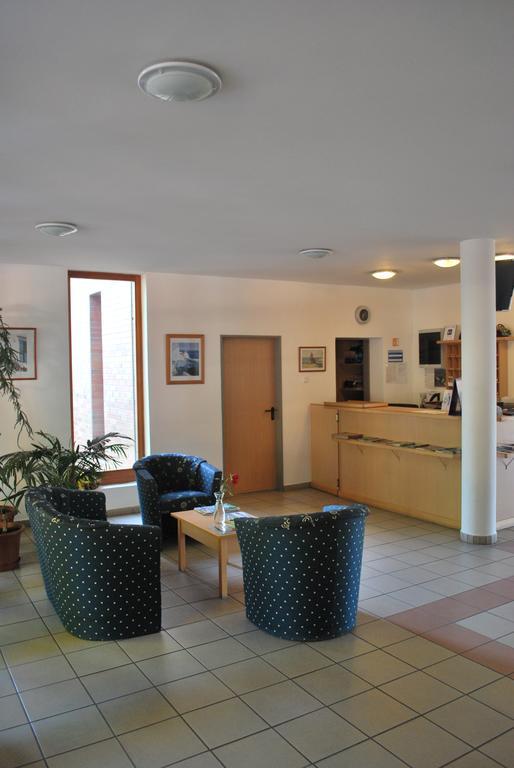 Hotel Holiday Сиофок Екстериор снимка